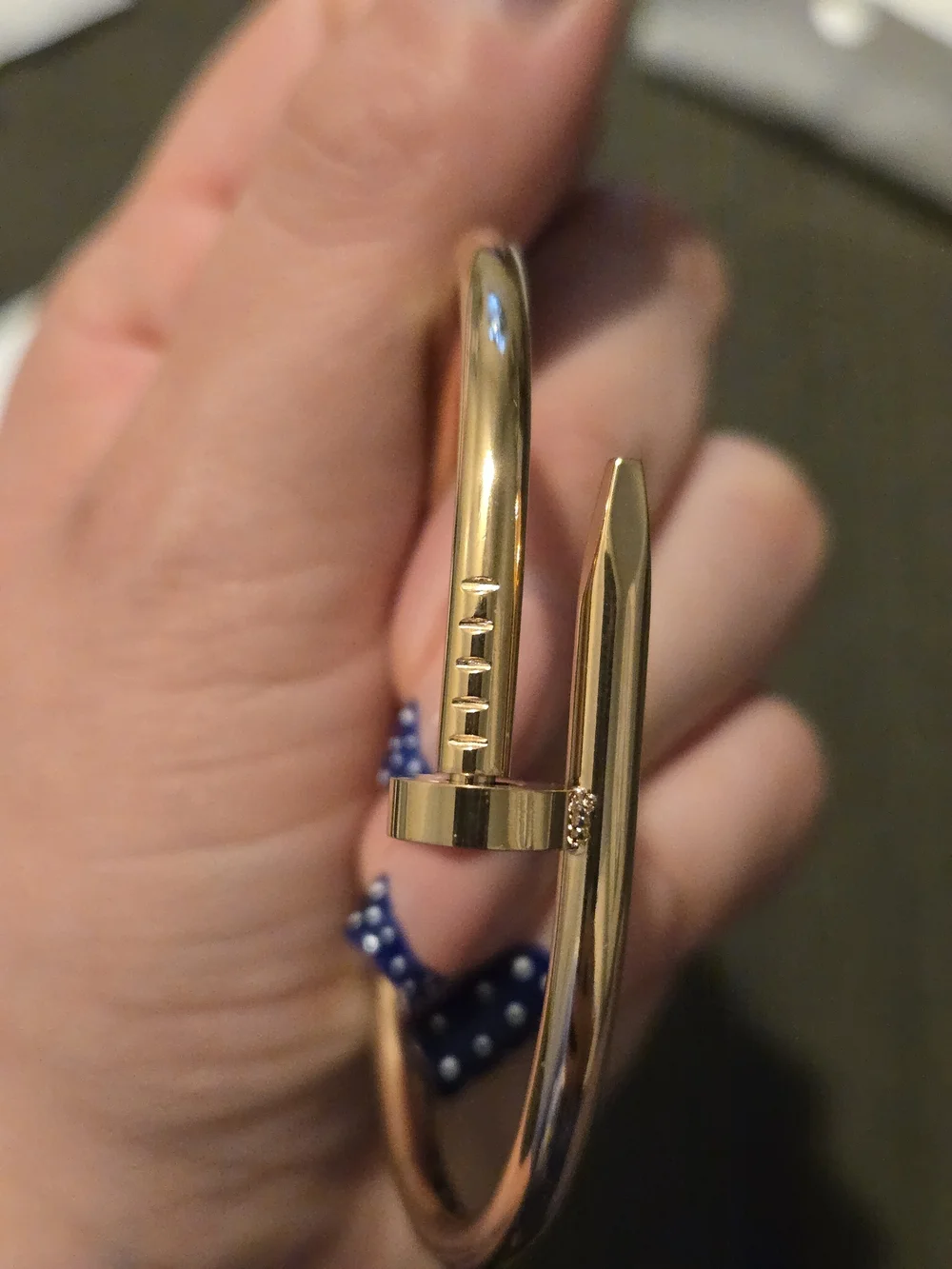 N/A 18k gold